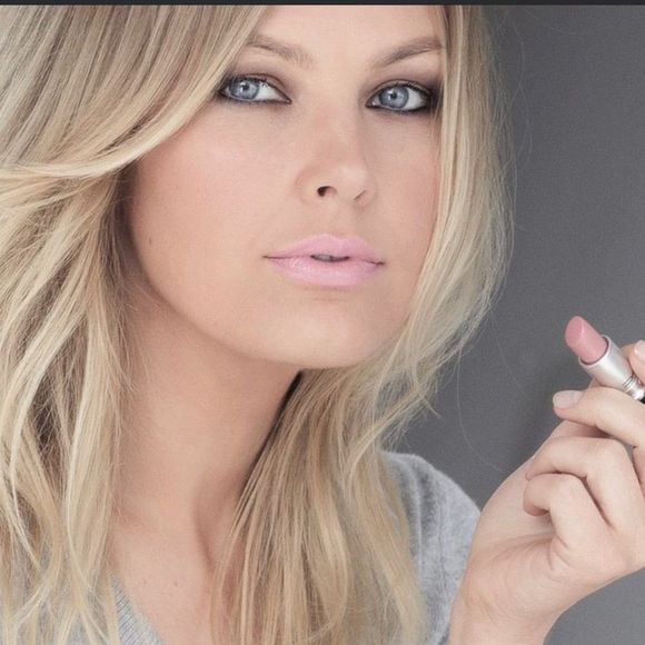 M•A•C “ MYTH”  Satin Lipstick - Picture 5 of 8